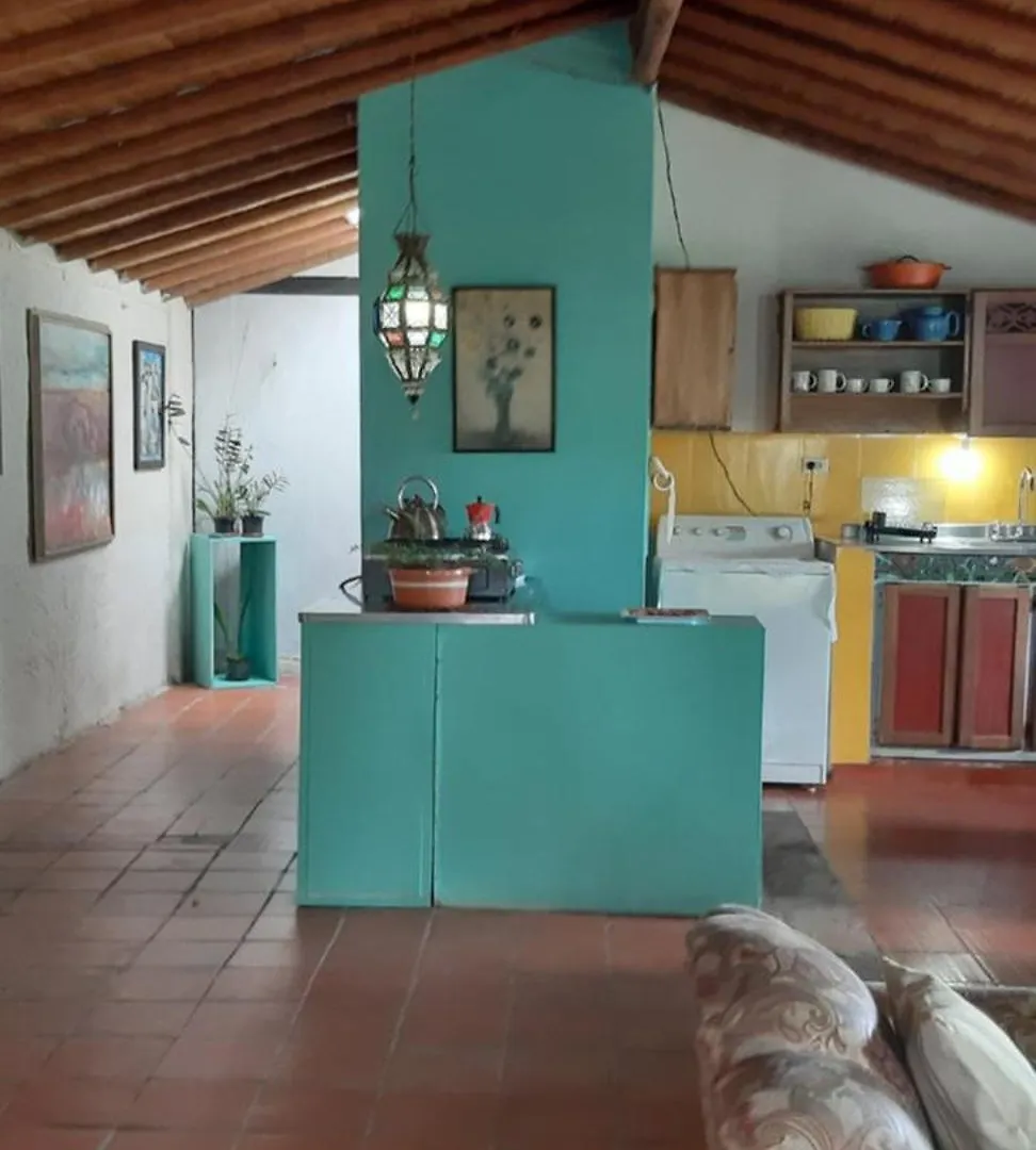 Casita En Santa Elena 